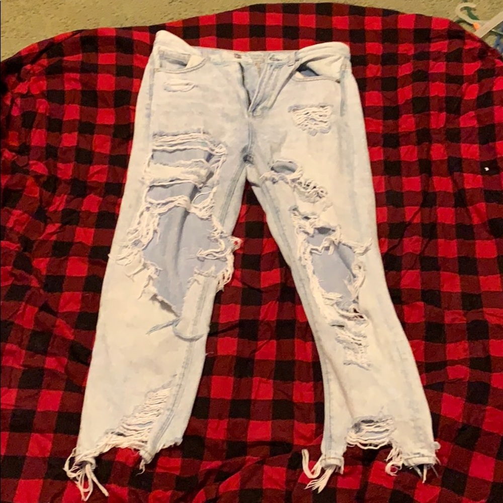 2 pairs of American eagle jeans